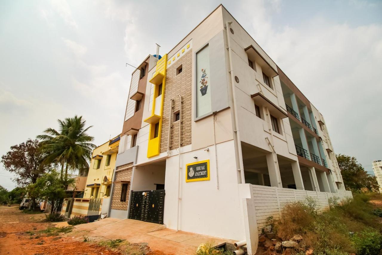 Oyo 71549 Shri Sai Apartments Mettuppālaiyam Exteriör bild